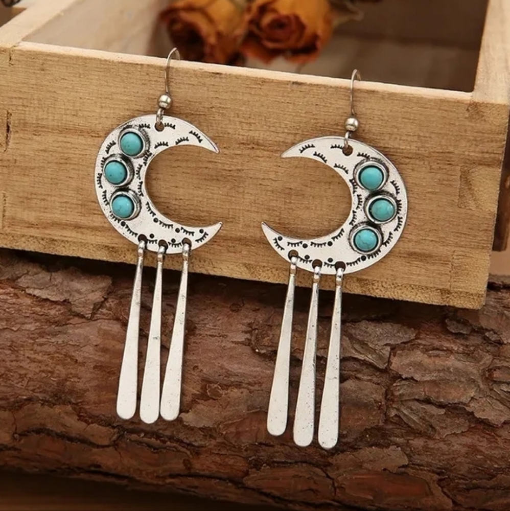 Magical Moon 🌙 Earrings